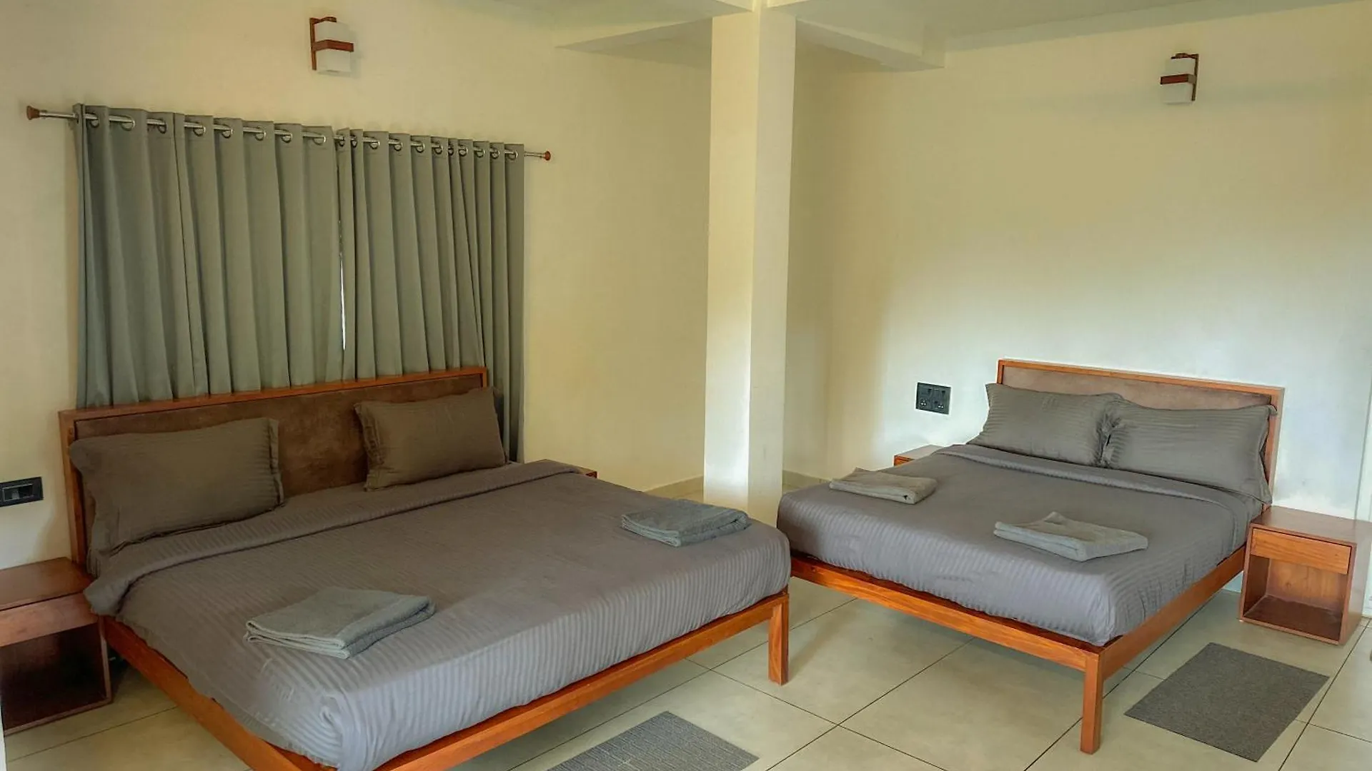 Forestscape Resort מונאר